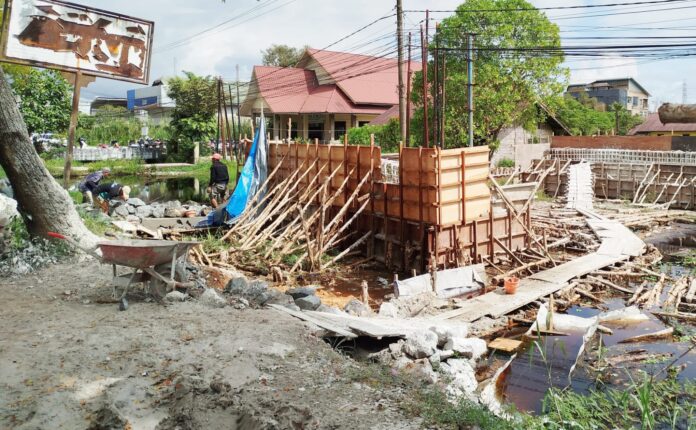 Perencanaan Kurang Matang, Proyek Jembatan Plaza Pelayanan Publik Tak Rampung Tepat Waktu