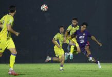 Persik Kediri vs Persib Bandung Berakhir 1-1, Gol Telat Firly Buyarkan Kemenangan Maung Bandung Persik Kediri vs Persib Bandung