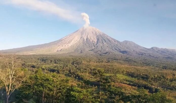 Gunung Semeru