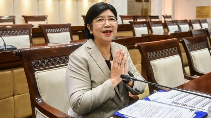 Destry Damayanti